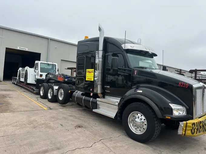 Truck front of a wear house